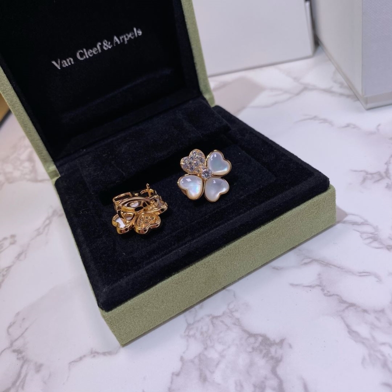 Vca Earrings